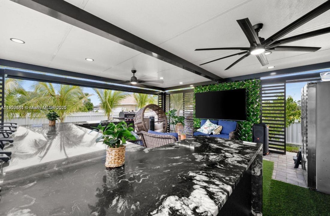 En Venta: $599,000 (3 camas, 2 baños, 0 Pies cuadrados)