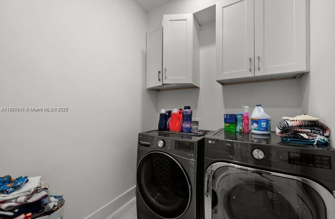 En Venta: $599,000 (3 camas, 2 baños, 0 Pies cuadrados)