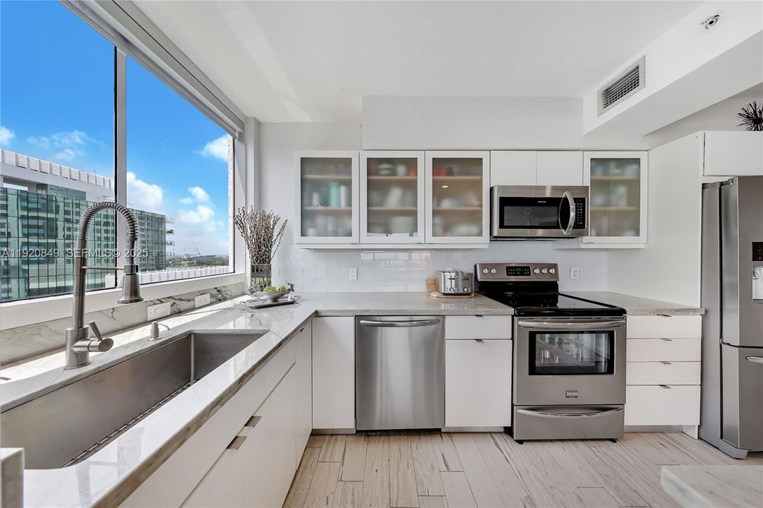 En Venta: $999,000 (2 camas, 2 baños, 1262 Pies cuadrados)