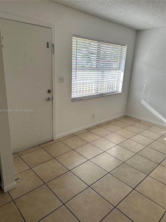 For Rent: $1,650 (2 beds, 1 baths, 609 Square Feet)