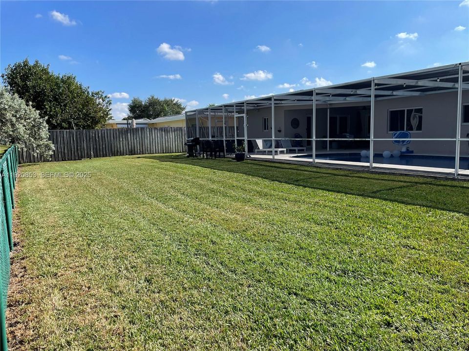 В аренду: $4,000 (3 спален, 2 ванн, 2071 Квадратных фут)