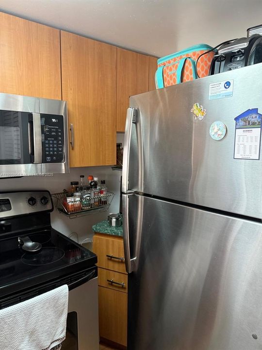 На продажу: $340,000 (1 спален, 1 ванн, 650 Квадратных фут)