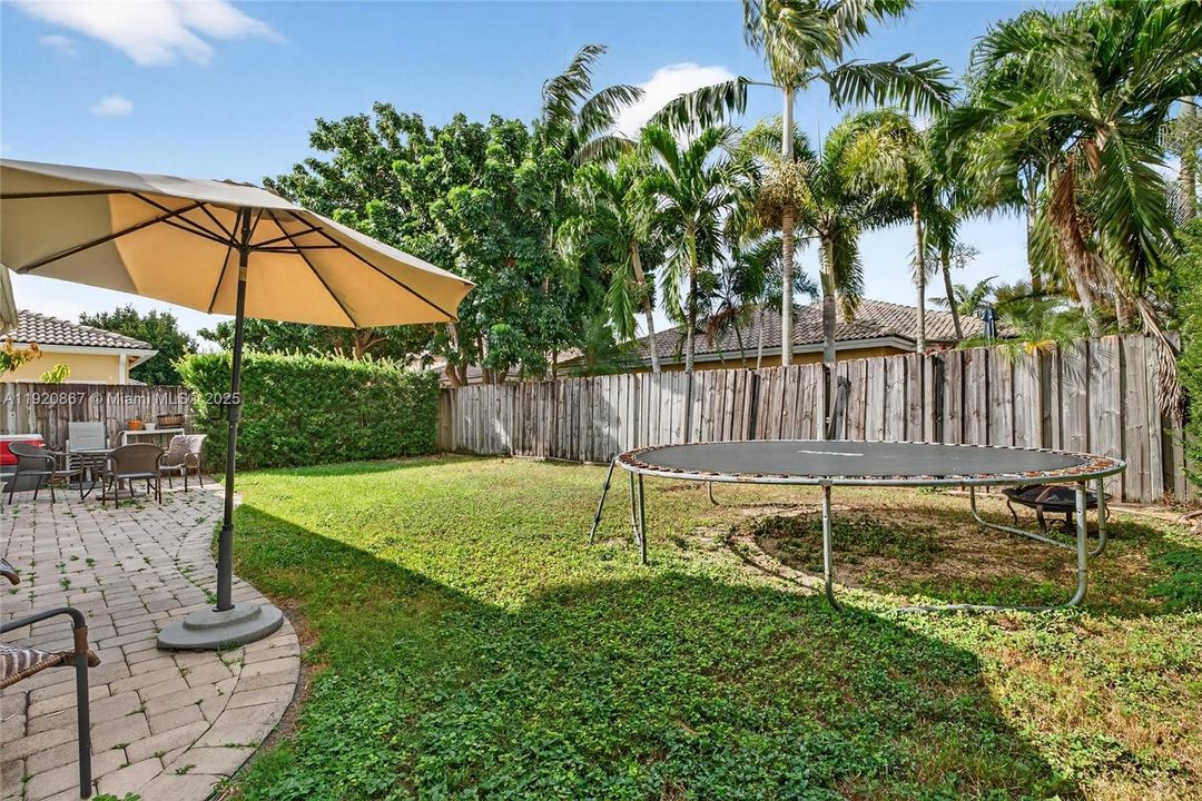 На продажу: $619,000 (3 спален, 2 ванн, 1582 Квадратных фут)