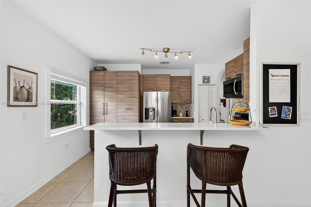 На продажу: $619,000 (3 спален, 2 ванн, 1582 Квадратных фут)