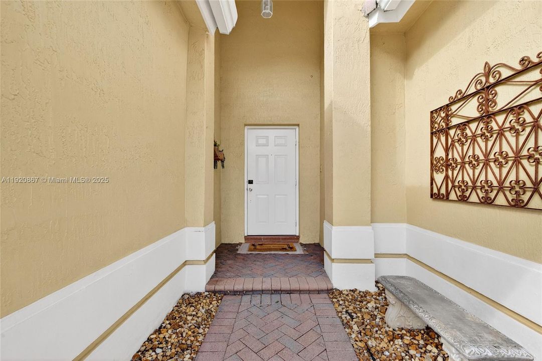 На продажу: $619,000 (3 спален, 2 ванн, 1582 Квадратных фут)