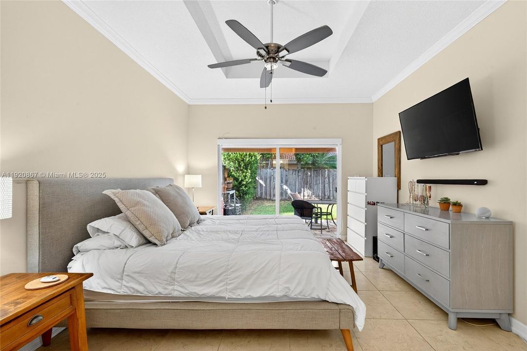 На продажу: $619,000 (3 спален, 2 ванн, 1582 Квадратных фут)