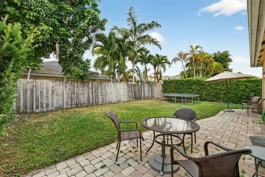 На продажу: $619,000 (3 спален, 2 ванн, 1582 Квадратных фут)