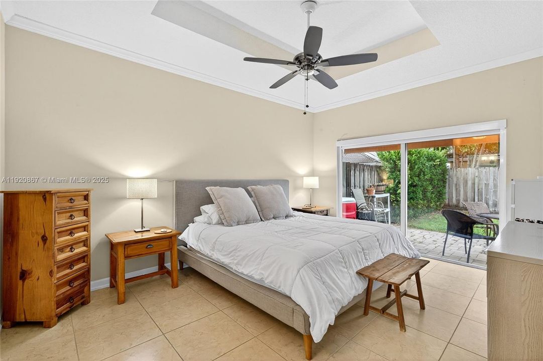 На продажу: $619,000 (3 спален, 2 ванн, 1582 Квадратных фут)