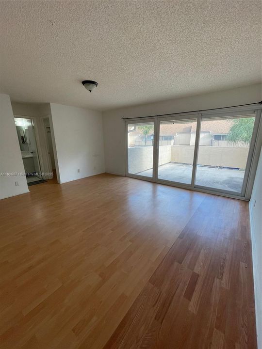 For Rent: $2,940 (3 beds, 2 baths, 1770 Square Feet)