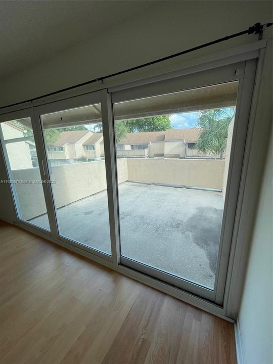 For Rent: $2,940 (3 beds, 2 baths, 1770 Square Feet)