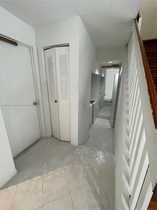 For Rent: $2,940 (3 beds, 2 baths, 1770 Square Feet)