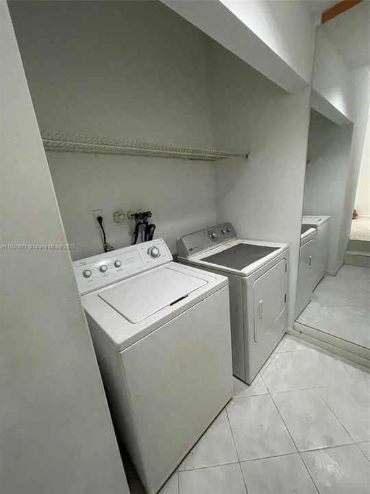 For Rent: $2,940 (3 beds, 2 baths, 1770 Square Feet)