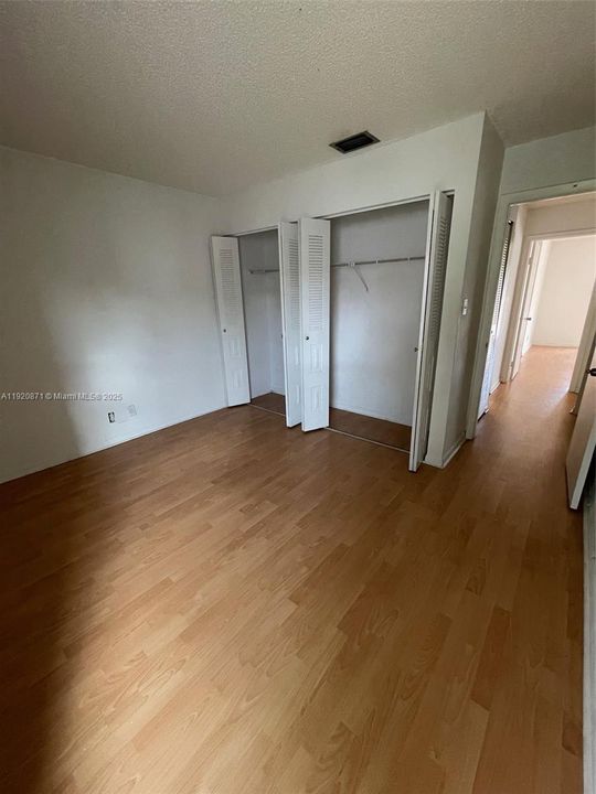 For Rent: $2,940 (3 beds, 2 baths, 1770 Square Feet)