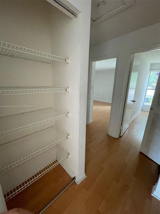 For Rent: $2,940 (3 beds, 2 baths, 1770 Square Feet)