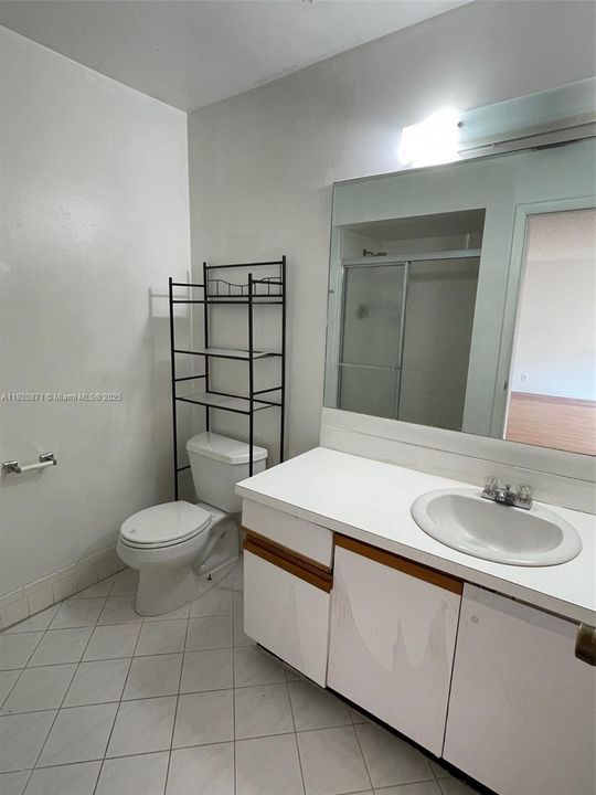 For Rent: $2,940 (3 beds, 2 baths, 1770 Square Feet)