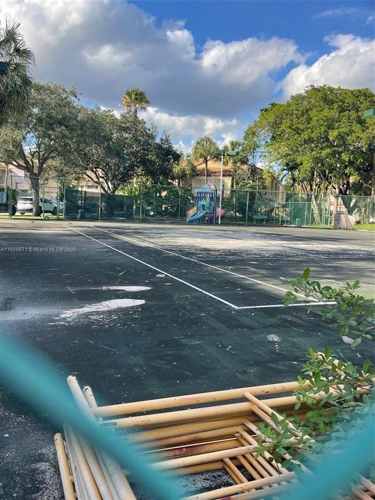 For Rent: $2,940 (3 beds, 2 baths, 1770 Square Feet)