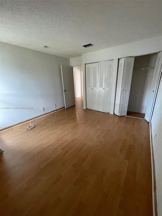 For Rent: $2,940 (3 beds, 2 baths, 1770 Square Feet)