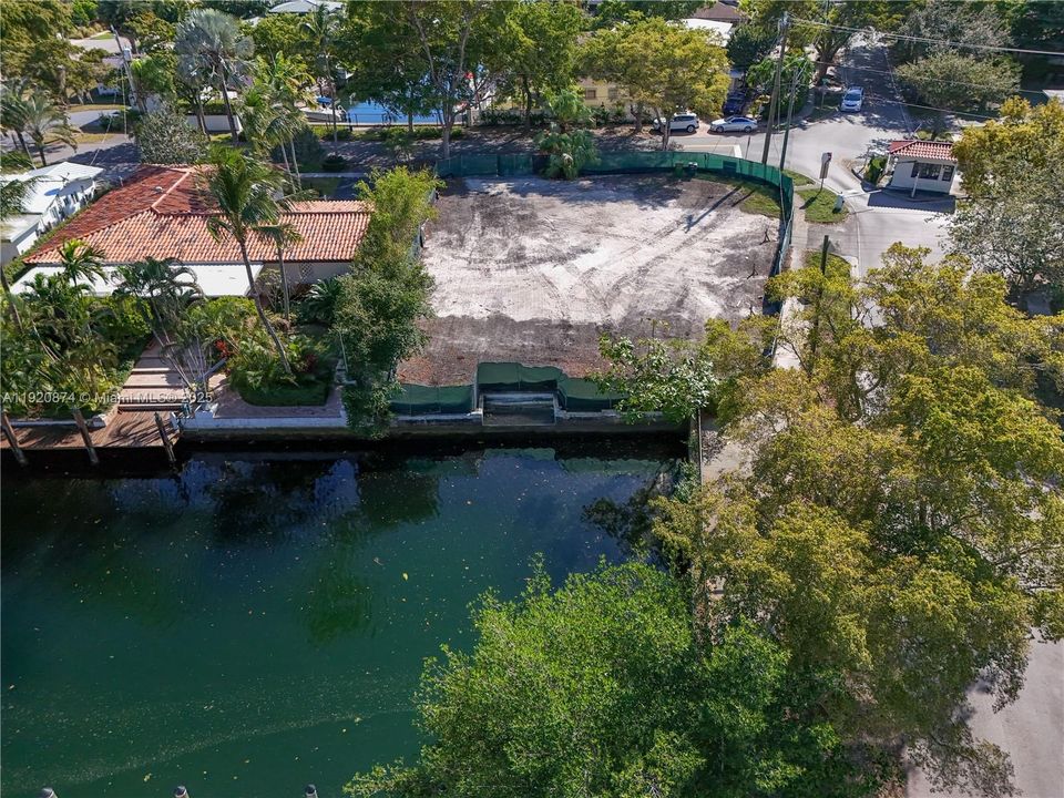 For Sale: $2,290,000 (0.23 acres)