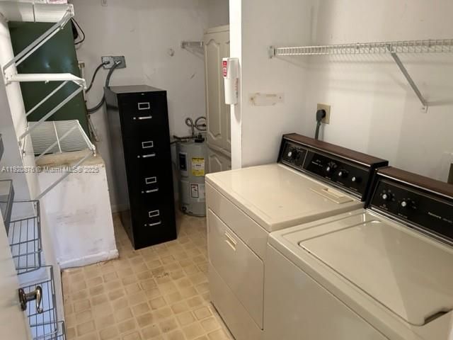 For Sale: $149,999 (2 beds, 2 baths, 1370 Square Feet)