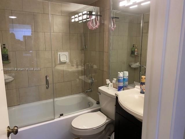 На продажу: $330,000 (2 спален, 2 ванн, 1215 Квадратных фут)