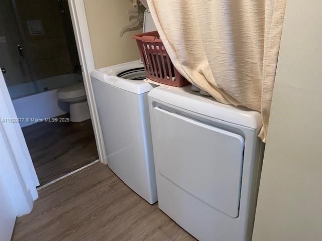 На продажу: $330,000 (2 спален, 2 ванн, 1215 Квадратных фут)