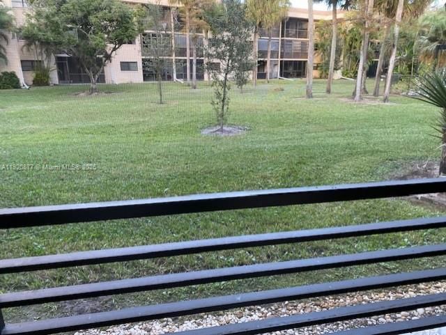 На продажу: $330,000 (2 спален, 2 ванн, 1215 Квадратных фут)