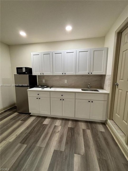 На продажу: $385,000 (4 спален, 3 ванн, 0 Квадратных фут)