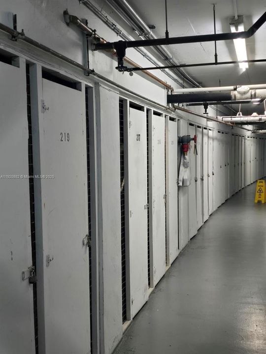 На продажу: $145,000 (1 спален, 1 ванн, 850 Квадратных фут)