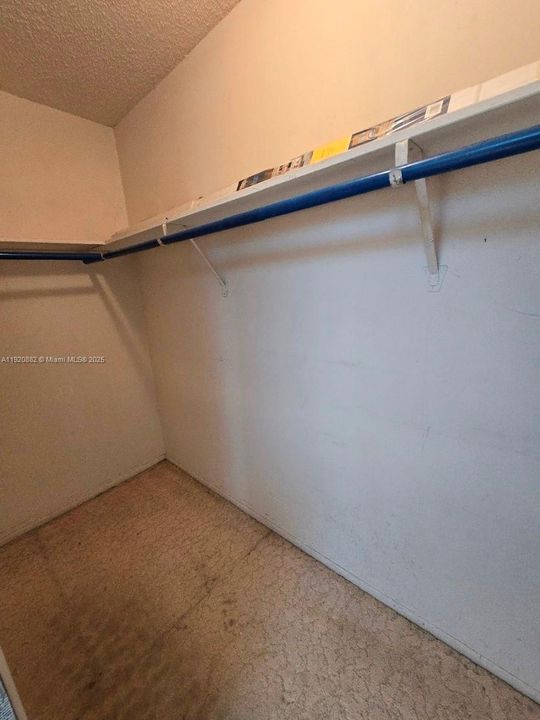 На продажу: $145,000 (1 спален, 1 ванн, 850 Квадратных фут)