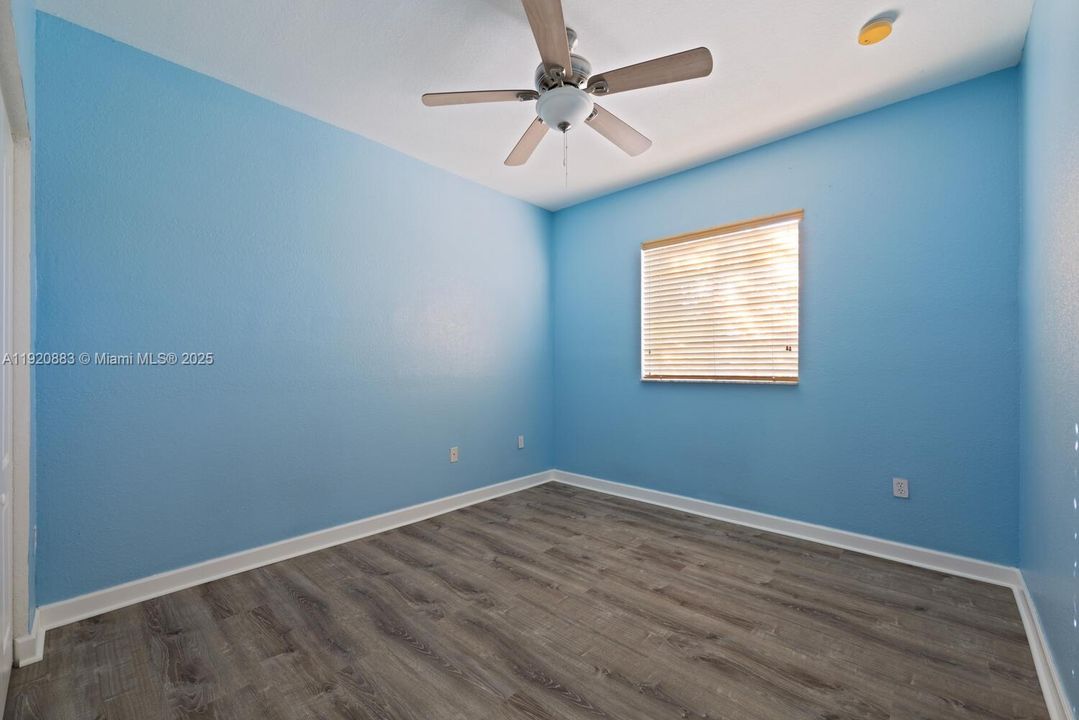 For Rent: $2,800 (3 beds, 2 baths, 1560 Square Feet)