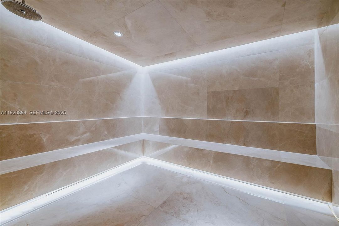 На продажу: $14,495,000 (4 спален, 5 ванн, 3443 Квадратных фут)