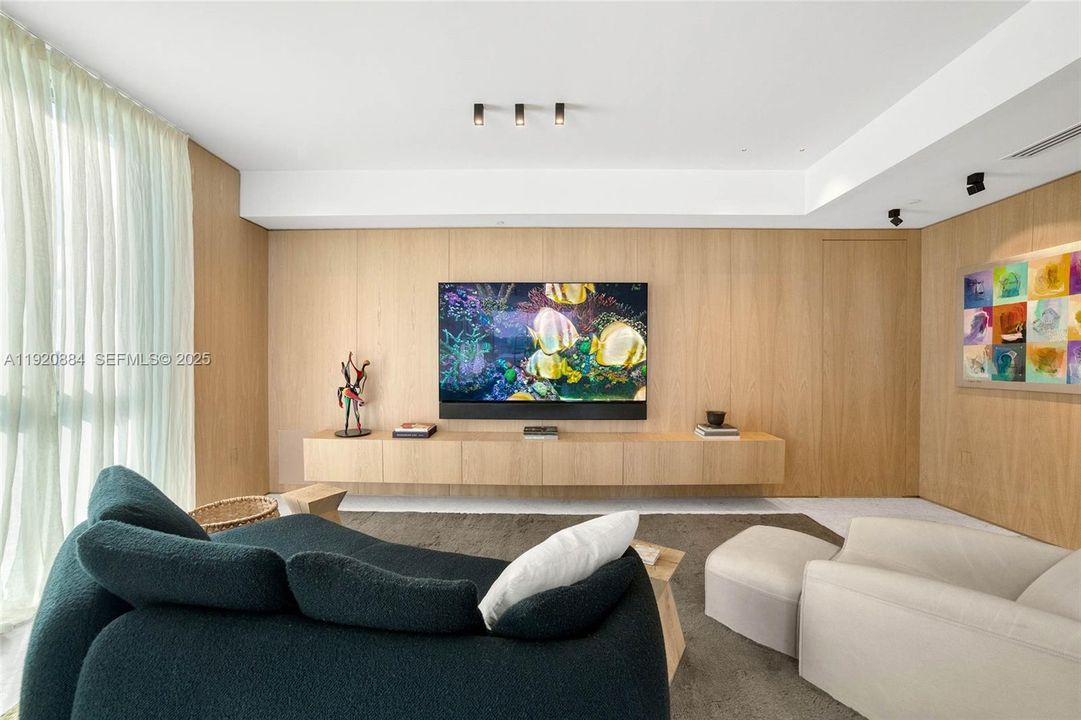 На продажу: $14,495,000 (4 спален, 5 ванн, 3443 Квадратных фут)