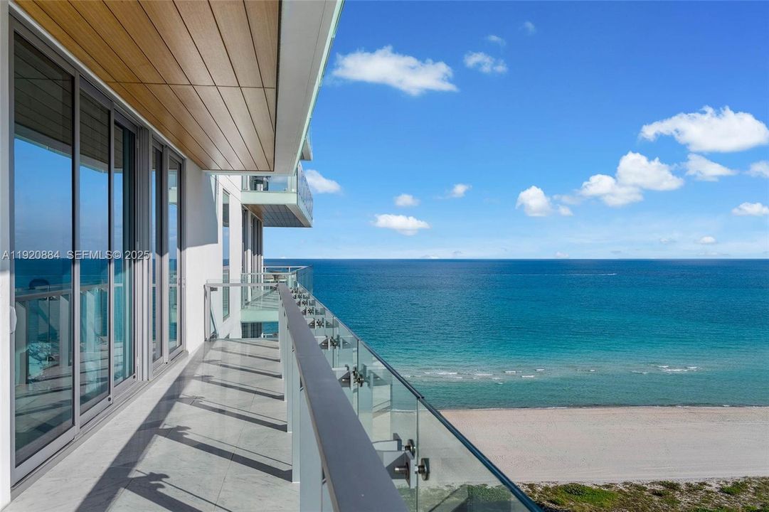 На продажу: $14,495,000 (4 спален, 5 ванн, 3443 Квадратных фут)