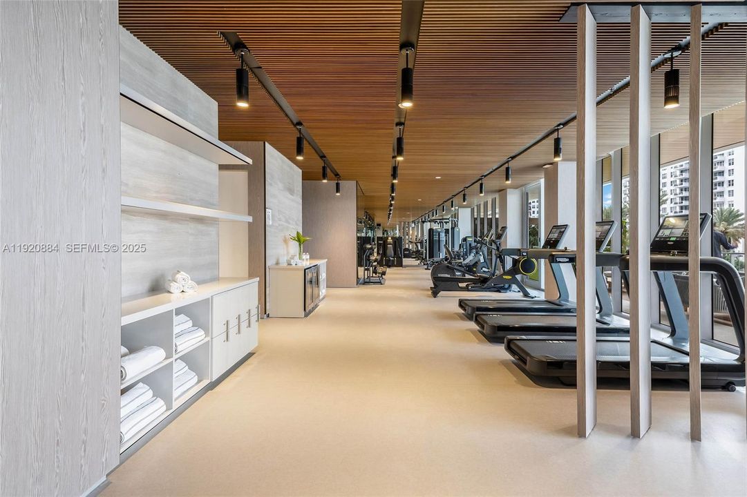 На продажу: $14,495,000 (4 спален, 5 ванн, 3443 Квадратных фут)