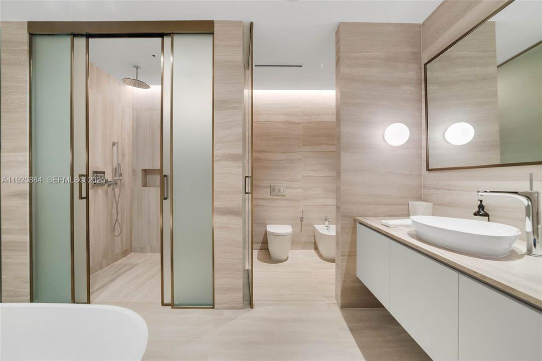 На продажу: $14,495,000 (4 спален, 5 ванн, 3443 Квадратных фут)