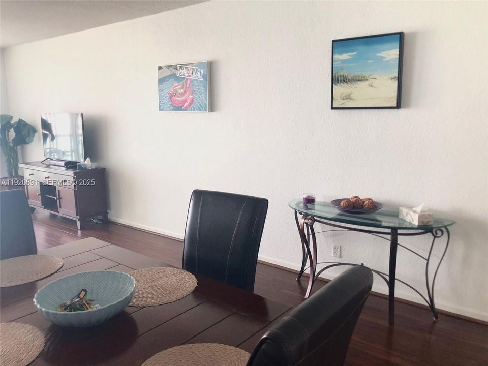 En Renta: $2,750 (1 camas, 1 baños, 874 Pies cuadrados)