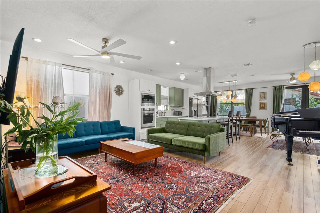 For Rent: $4,000 (3 beds, 2 baths, 1534 Square Feet)