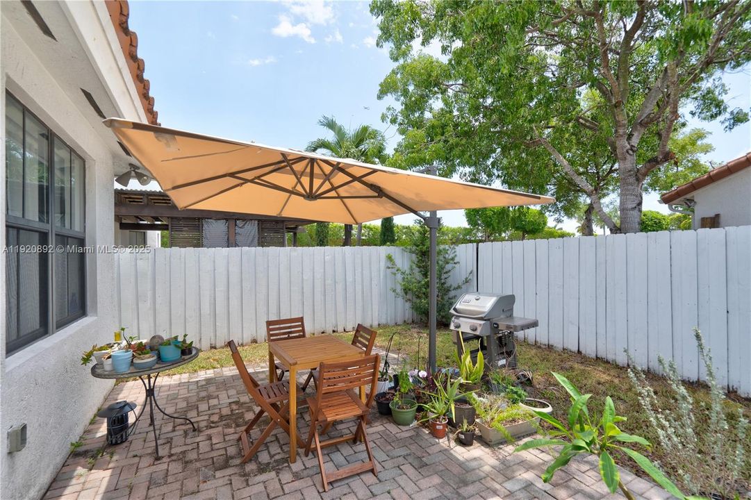 For Rent: $4,000 (3 beds, 2 baths, 1534 Square Feet)