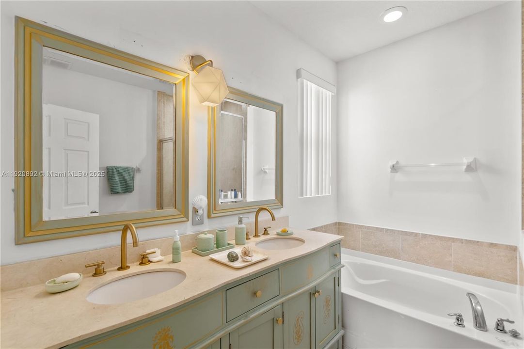 For Rent: $4,000 (3 beds, 2 baths, 1534 Square Feet)