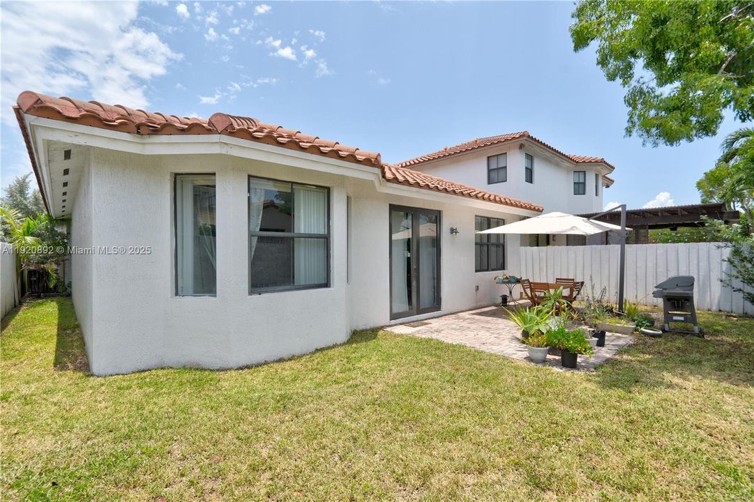 For Rent: $4,000 (3 beds, 2 baths, 1534 Square Feet)