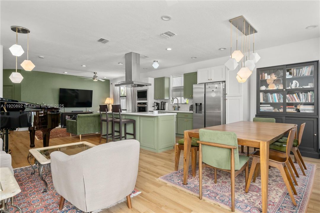 For Rent: $4,000 (3 beds, 2 baths, 1534 Square Feet)