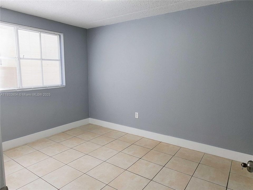 В аренду: $2,100 (2 спален, 2 ванн, 1004 Квадратных фут)