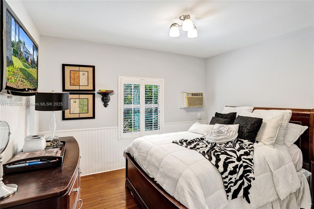 For Rent: $6,700 (4 beds, 4 baths, 2380 Square Feet)