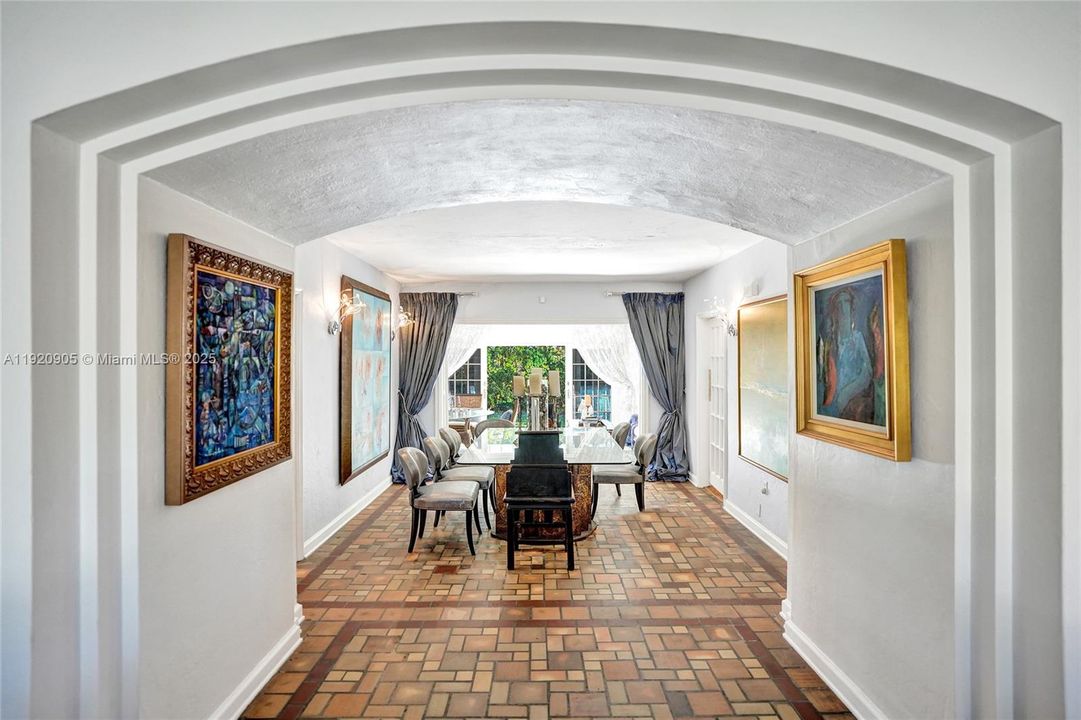 For Rent: $6,700 (4 beds, 4 baths, 2380 Square Feet)