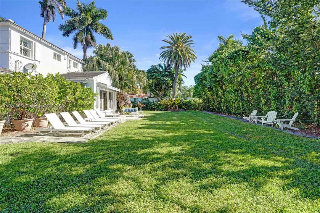 For Rent: $6,700 (4 beds, 4 baths, 2380 Square Feet)