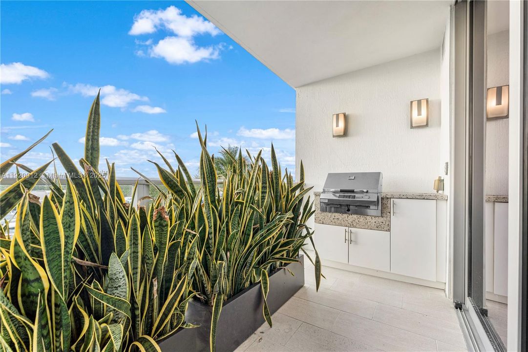 For Rent: $8,500 (2 beds, 2 baths, 1783 Square Feet)