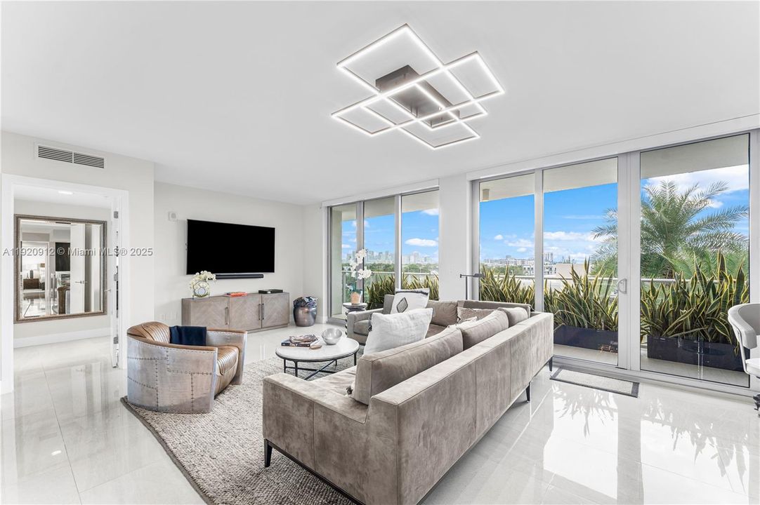 For Rent: $8,500 (2 beds, 2 baths, 1783 Square Feet)