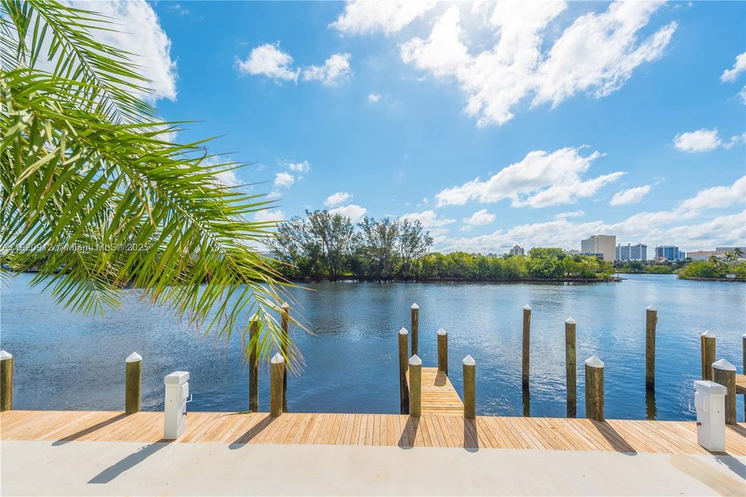 For Rent: $8,500 (2 beds, 2 baths, 1783 Square Feet)