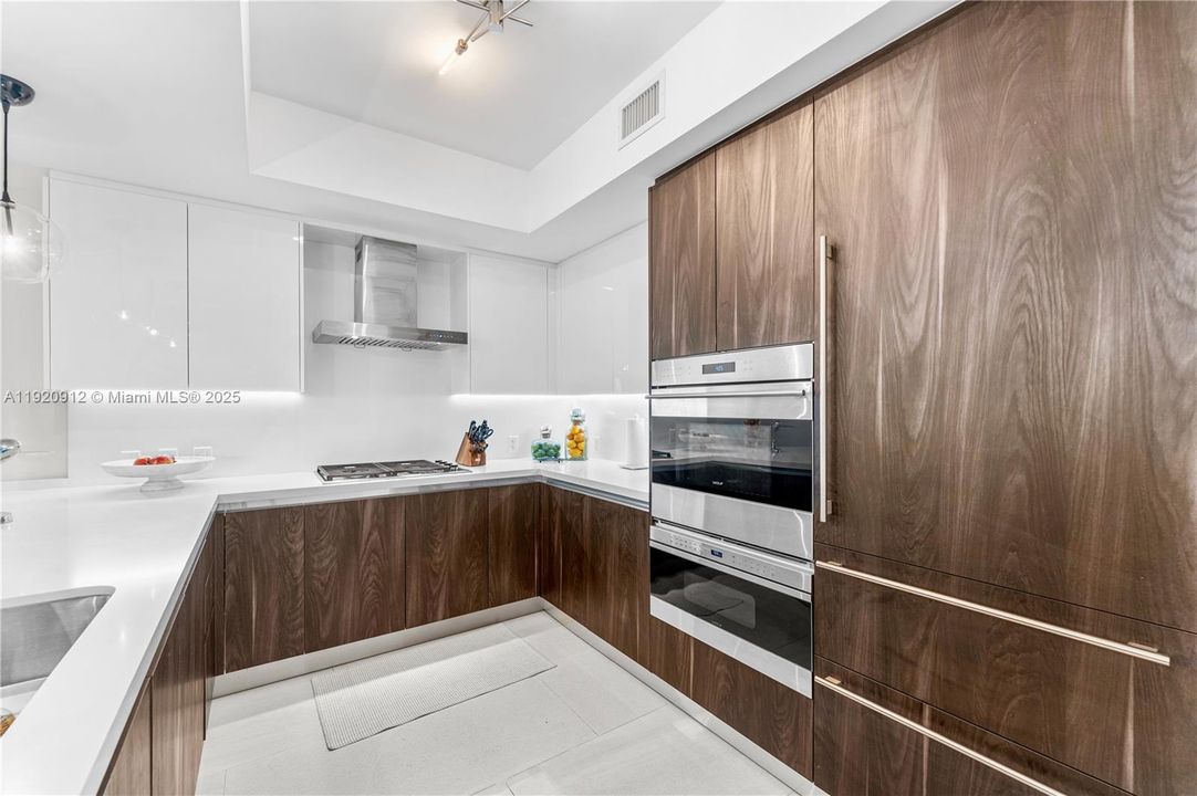 For Rent: $8,500 (2 beds, 2 baths, 1783 Square Feet)