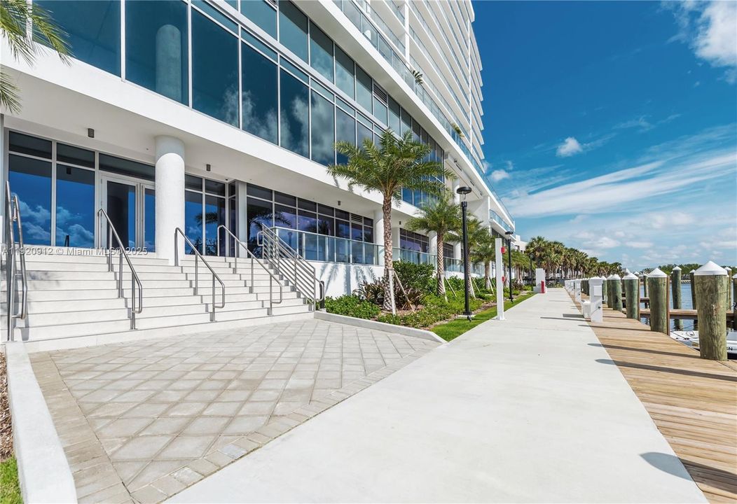 For Rent: $8,500 (2 beds, 2 baths, 1783 Square Feet)